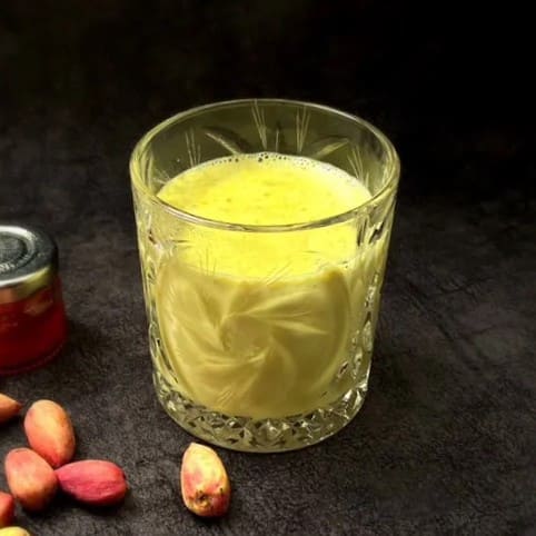 شای حلیب بالفستق